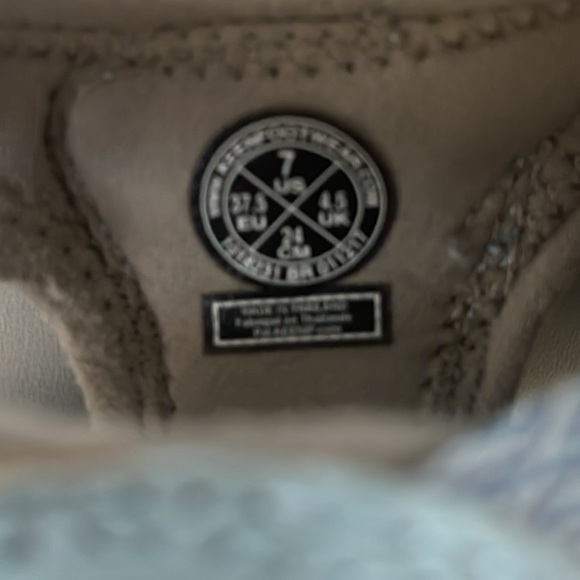 KEEN woman’s sport sandal size 7 - Picture 3 of 5